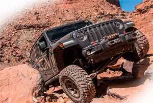 Does Lifting a Jeep Affect Gas Mileage?