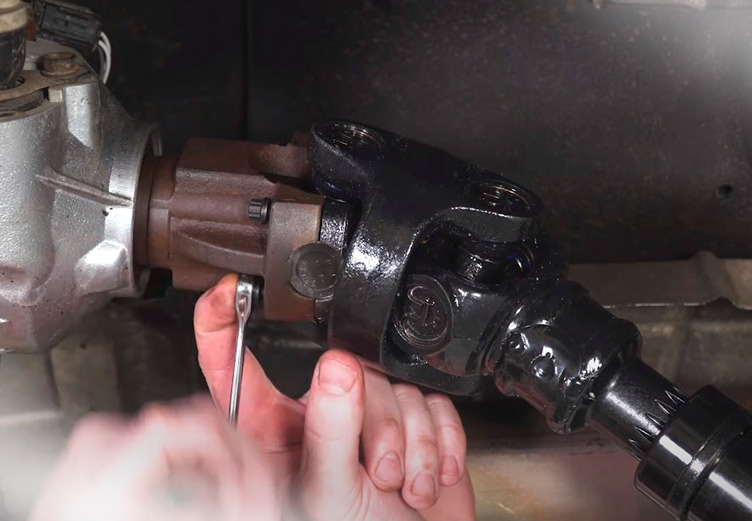 How to Install a Slip Yoke Eliminator and Driveshaft for a Jeep Wrangler TJ