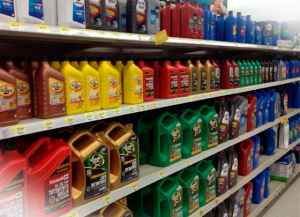 What is the difference between synthetic and regular oil