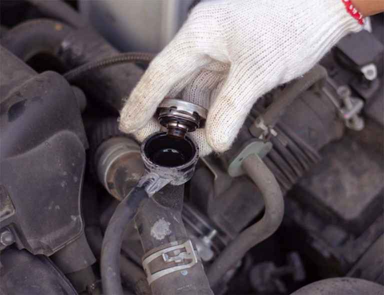 Coolant Leaks Symptoms, Causes, And Repair