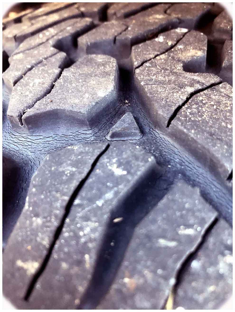 Understanding and Repairing Small Cracks in Jeep Tire Sidewalls
