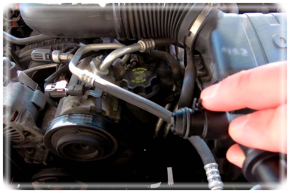 How to Clean a PCV Valve in a Jeep 