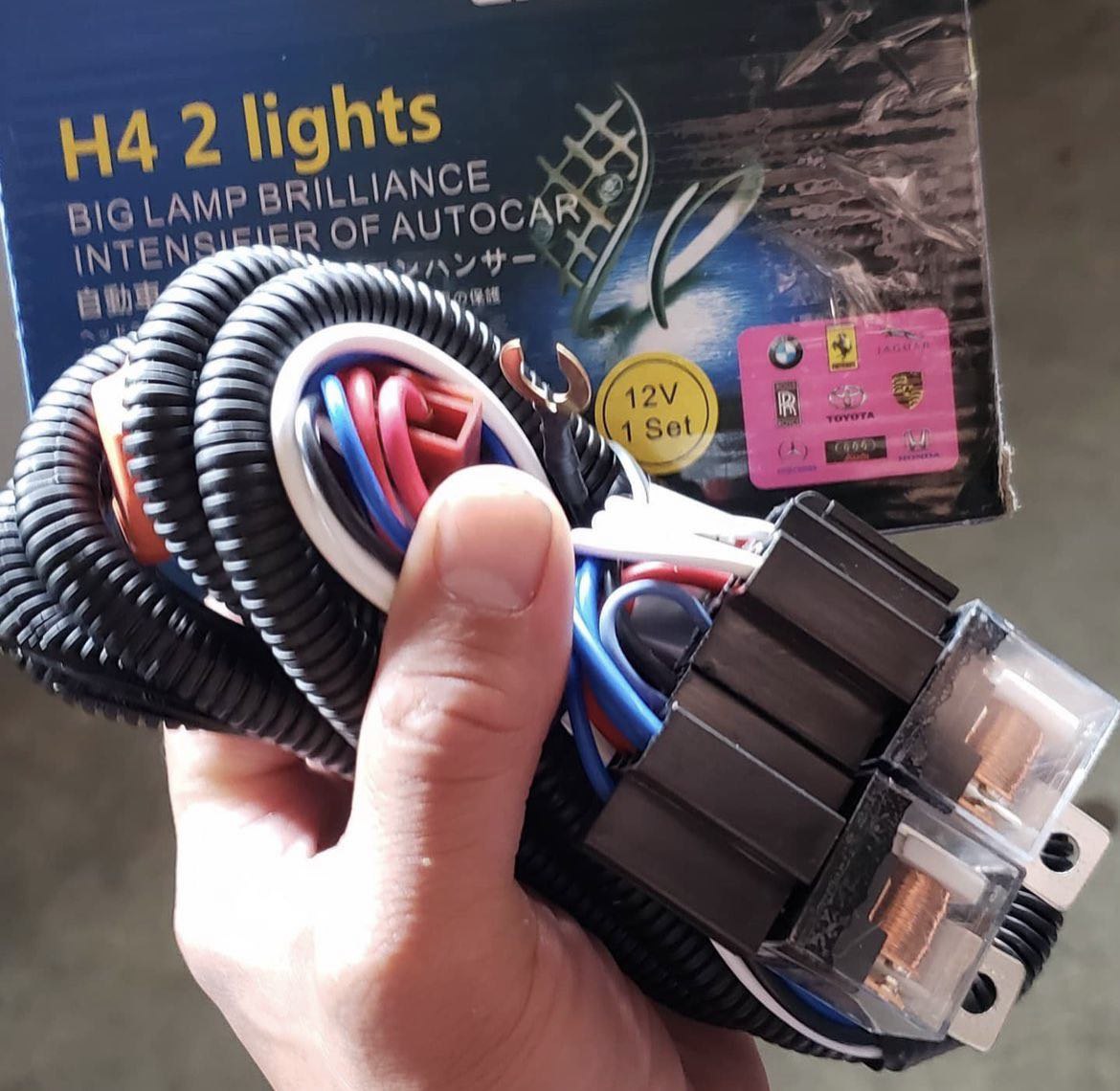 Jeep Headlight Relay Location Guide 