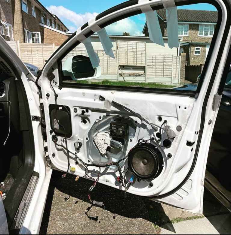 Understanding the Difference Between Window Motors and Regulators